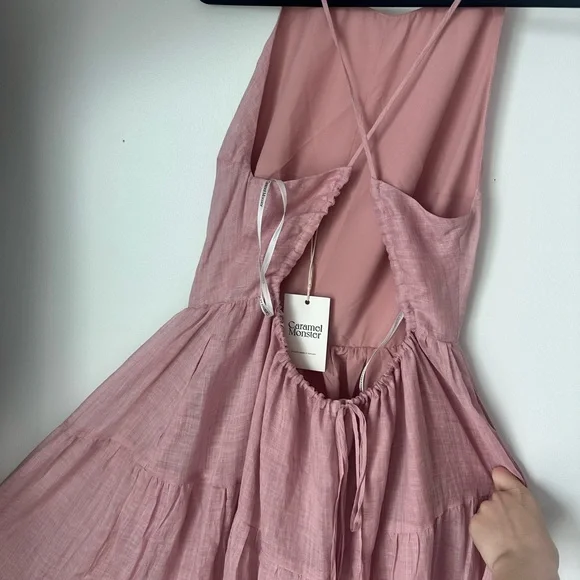 Elegant Pink Strappy Dress - Picture 2 of 6